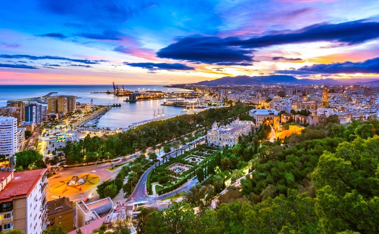 Malaga Centre Apartment With Parking Ngoại thất bức ảnh