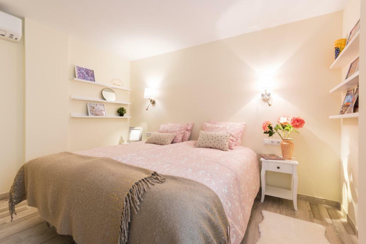 Malaga Centre Apartment With Parking Ngoại thất bức ảnh
