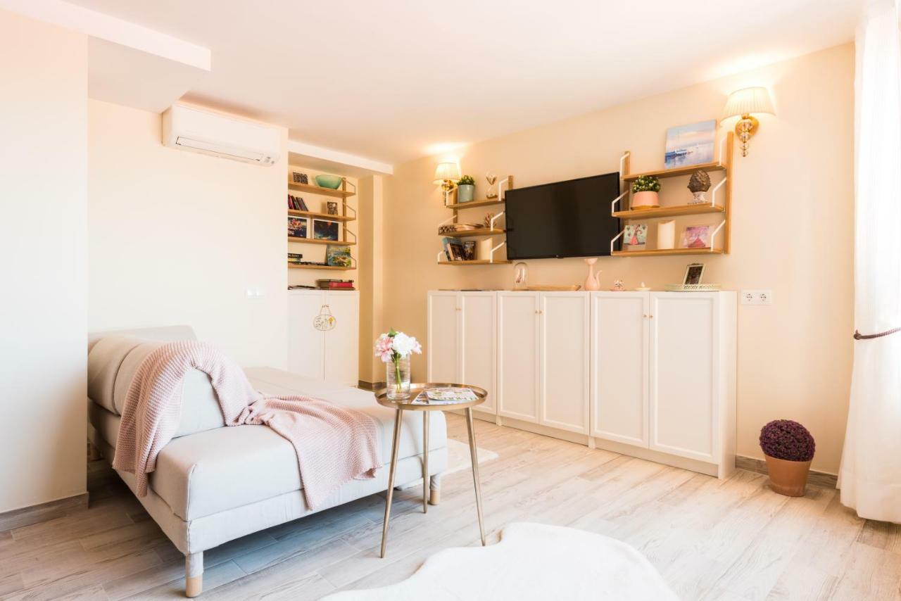 Malaga Centre Apartment With Parking Ngoại thất bức ảnh